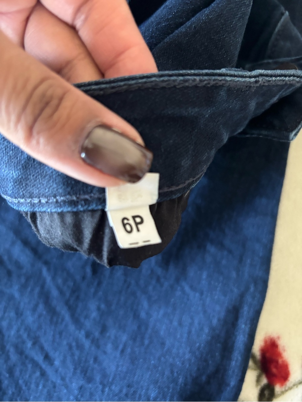 Jennifer Lopez Dark Blue Flare Jeans - Picture 6 of 6